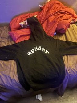 sp5der hoodie size M and beanie