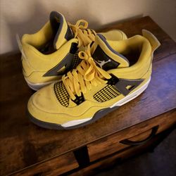 Youth Jordan’s Different Styles And Sizes