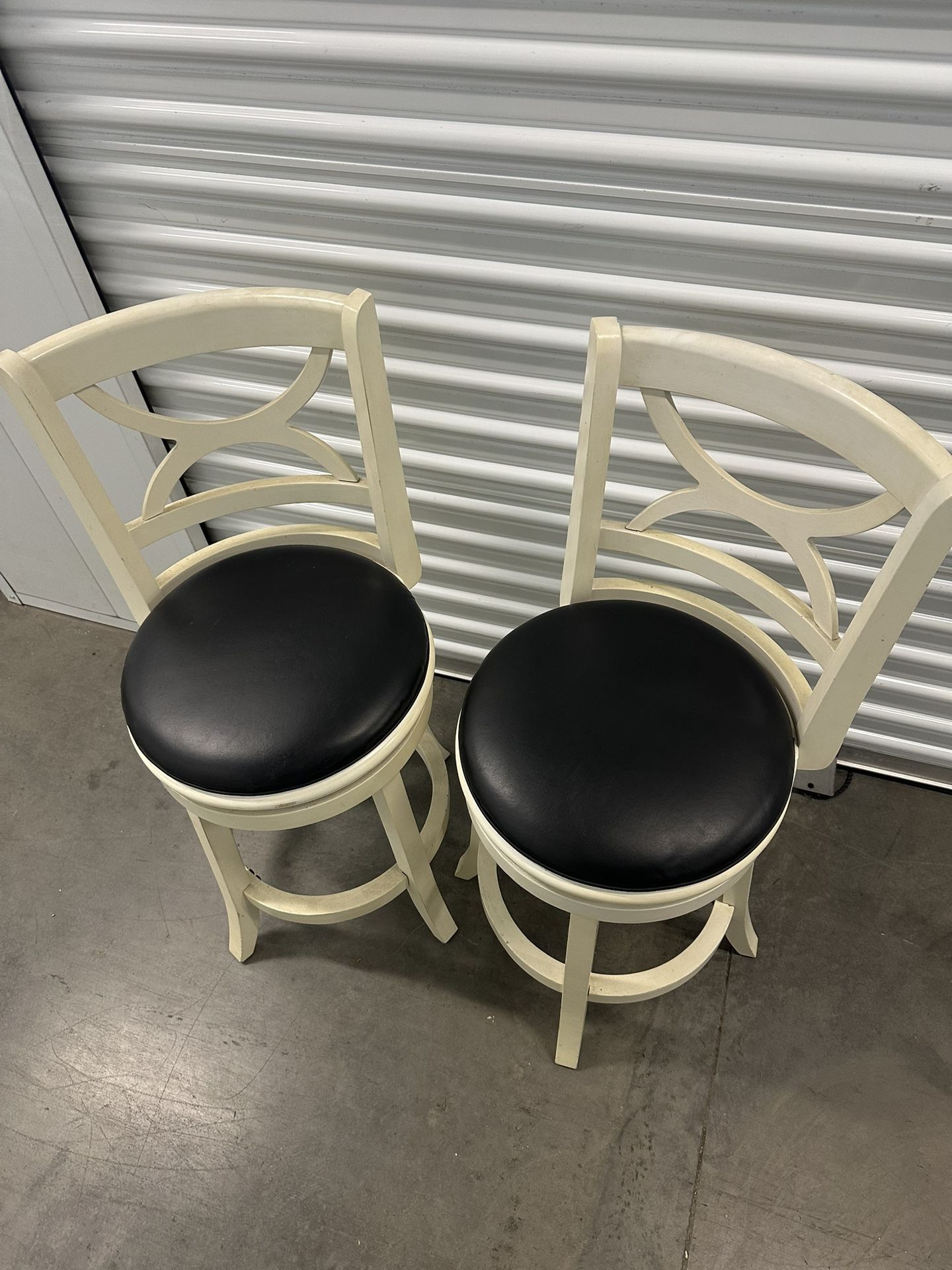 Counter Stools/swivel
