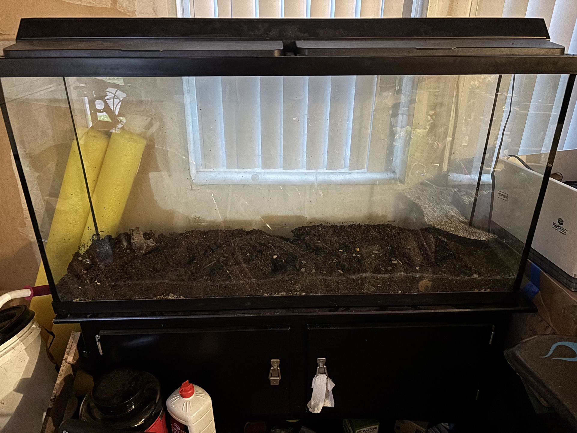 Dry Aquarium and Cabinet