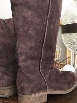UGG Women’s Boots Sz 10
