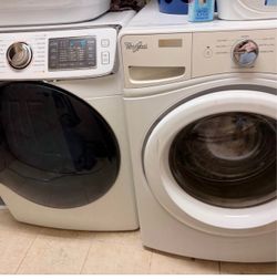 Whirlpool washer and Panasonic dryer excellent condition