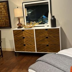 Oslo Bedroom Sets Queen or King Beds Dressers Nightstands Mirrors Chests Options Finance and Delivery Available 