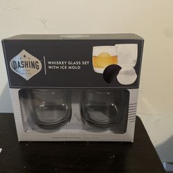 Dashing Fine Gifts Whiskey Glass Set With Ice Mold