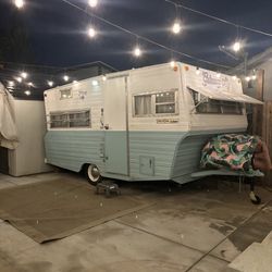 1971 Aristocrat Low Liner Camper Trailer