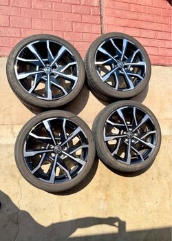 OEM 2024 Toyota Prius 19” Premium Wheels w/ TPMS