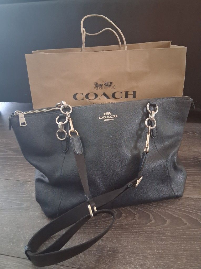 Coach Black Leather Shoulder Bag