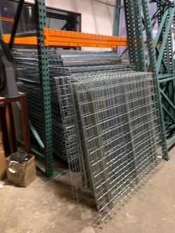 Pallet Racking - Wire Mesh Waterfall Shelving