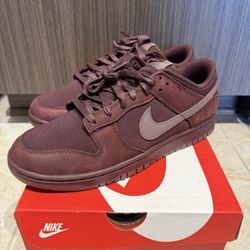 Nike Dunk Low Burgundy Crush Size 10.5