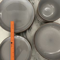 16 pc grey dinnerware set