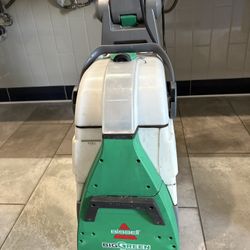 Carpet Cleaning Machine. 