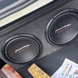 2 Pioneer Champion Series Speakers For Bass