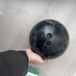 2 Bowling Balls For Sale 
