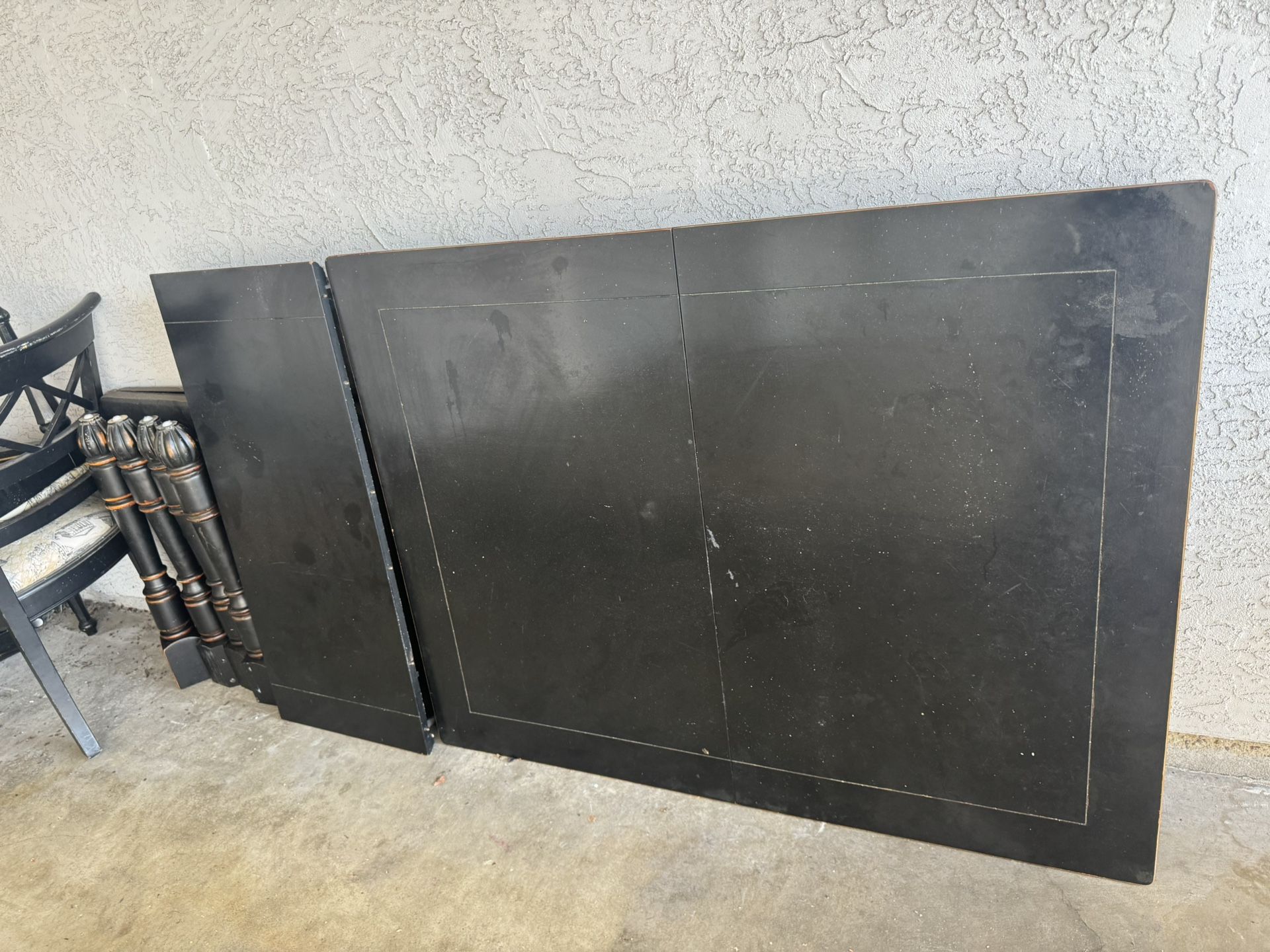 Dining / Kitchen Table