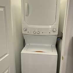 GE Unitized Spacemaker Stacked Washer/Dryer