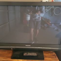 Panasonic TH-C42FD18

