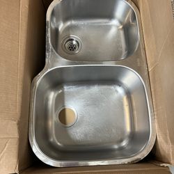 Stainless Kitchen Sinks and Faucets 