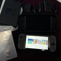 NINTENDO SCWITCH SYSTEM 