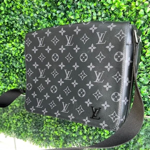 District PM LV Bag 💼