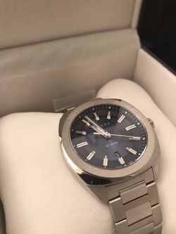 Gucci watch Brand new with 2 years warranty
