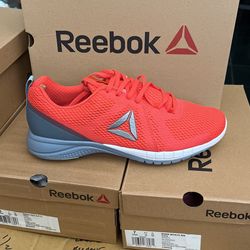 Reebok Men  Numbers 8 