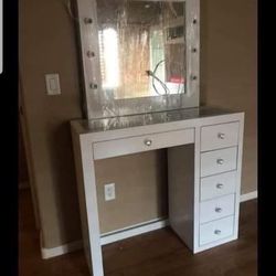 Vanity With Mirror 