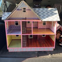 Dollhouse 