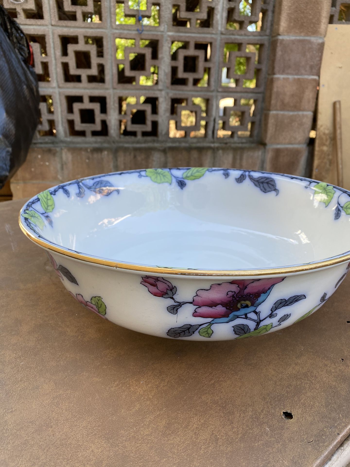 VINTAGE  LARGE PORCELAIN BOWL 