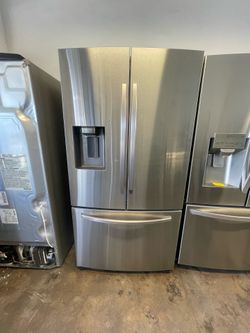 SAMSUNG FRENCH DOOR REFRIGERATOR