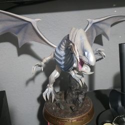 Blue Eyes White Dragon Statue