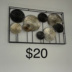 Metal Wall Frame