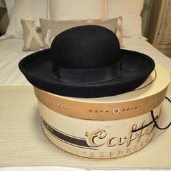 Vintage 100% Wool Felt Hat, Ladies. Super Cute.
