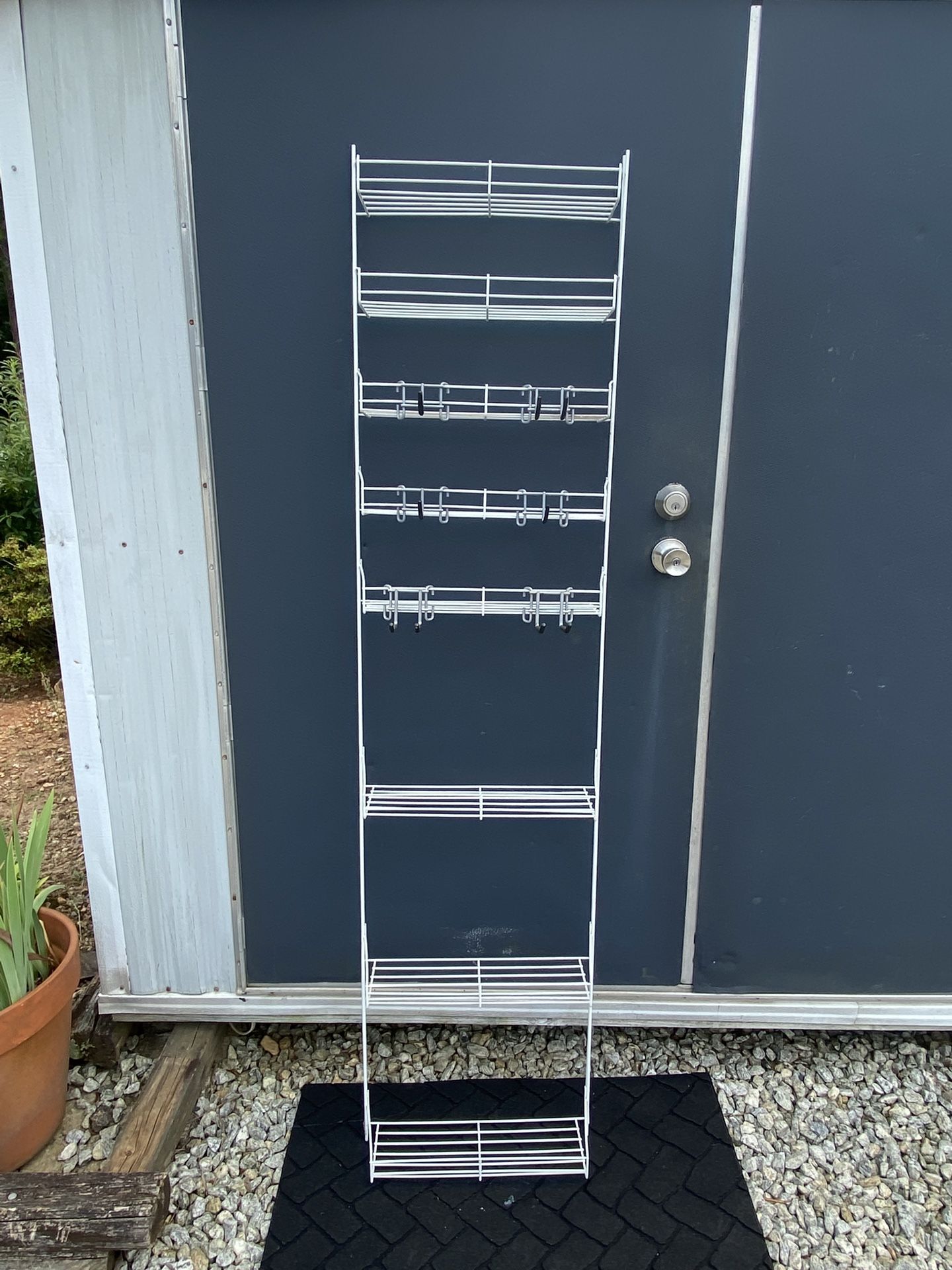 METAL Rack w Hangers