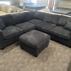 Black Comfy Sectional And Ottoman 