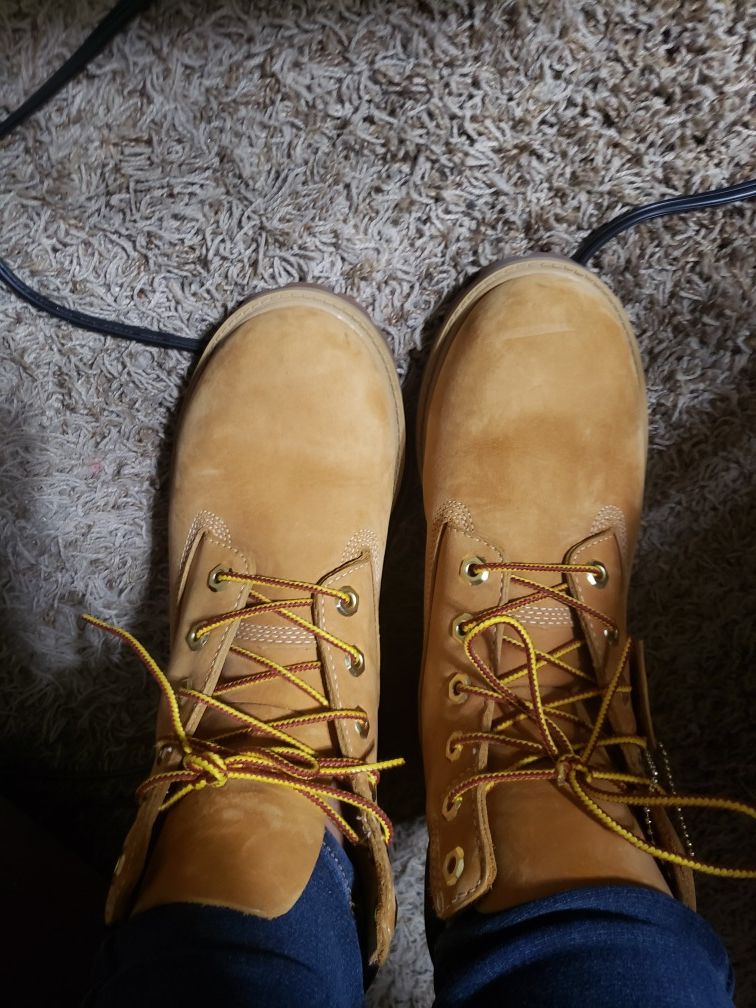 Mens 6 fits women's 7.5/8 like new