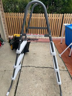 42” Intex Pool Ladder