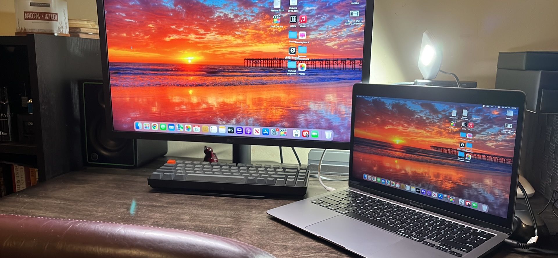 Mac Book Air M1 With LG Monitor