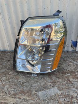 2007-2014 CADILLAC ESCALADE LEFT DRIVER SIDE XENON HID HEADLIGHT OEM USE