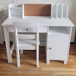 Desk And Chair Set For Kids