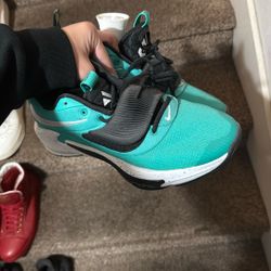 Basketball Shoe Ja morant