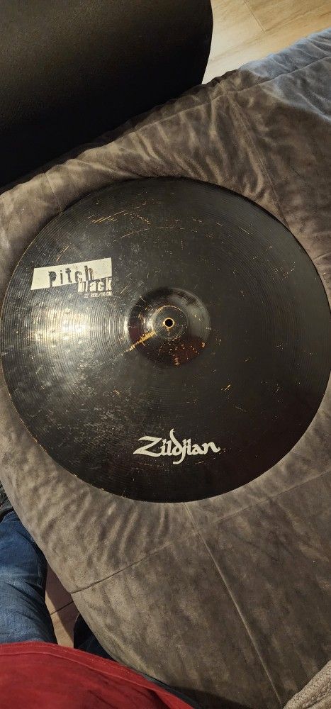 Zildjian Black Pitch 22
