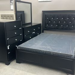Micah Bedroom Set King Black 🥰$1499 SPECIAL PRICE
