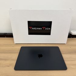 MacBook Air 15 Inch M4 Apple Care Only $1099