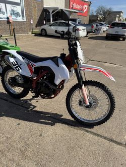 Brand New 250cc Dirt bike