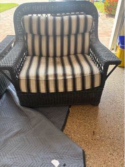 2 wicker chairs for free