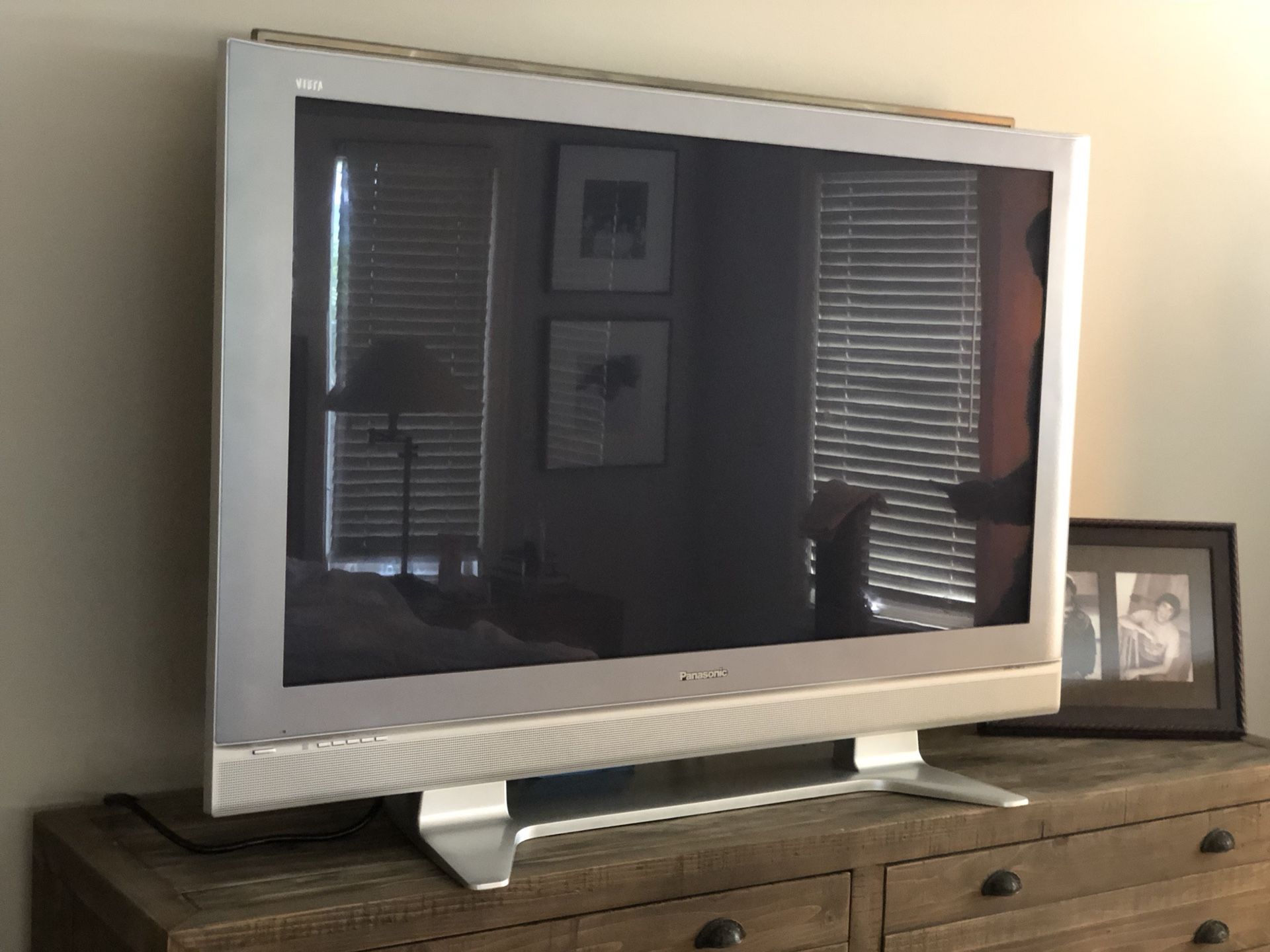 50 inch Panasonic Flatscreen TV with stand