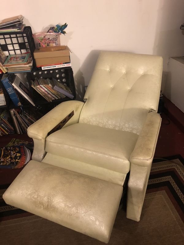 Vintage Niagara Massage Chair for Sale in Upland, CA OfferUp