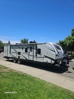 2021travel tráiler wilderness Ultra lite