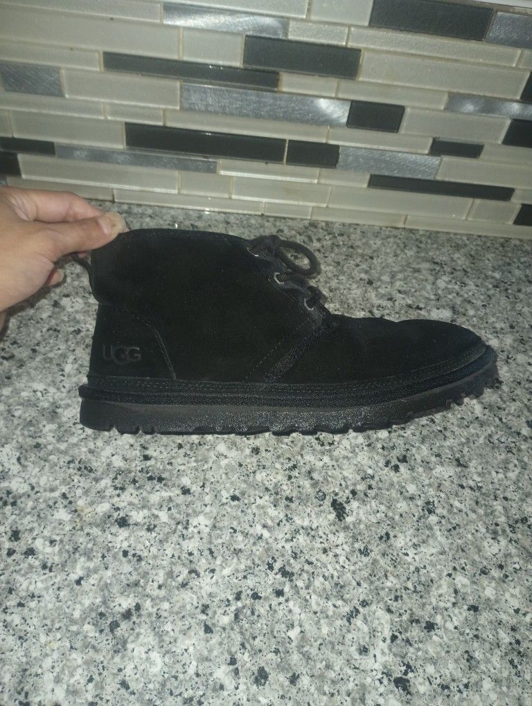 UGG Slippers Women's Size 9 Black