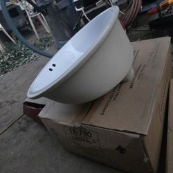 1780 Luxoval Gerber Restroom Sink)